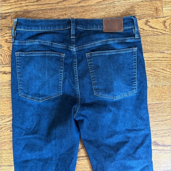 J. Crew 9" demi-boot crop jean in Dark Worn wash Sz 30 Item AB376 - Picture 8 of 8